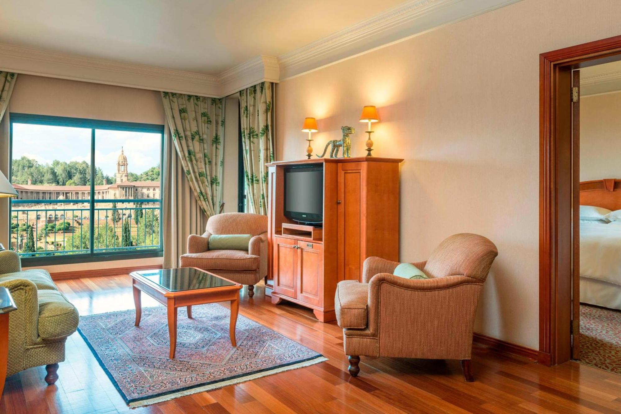 쉐라톤 프리토리아 호텔 프레토리아 외부 사진 A suite at the hotel