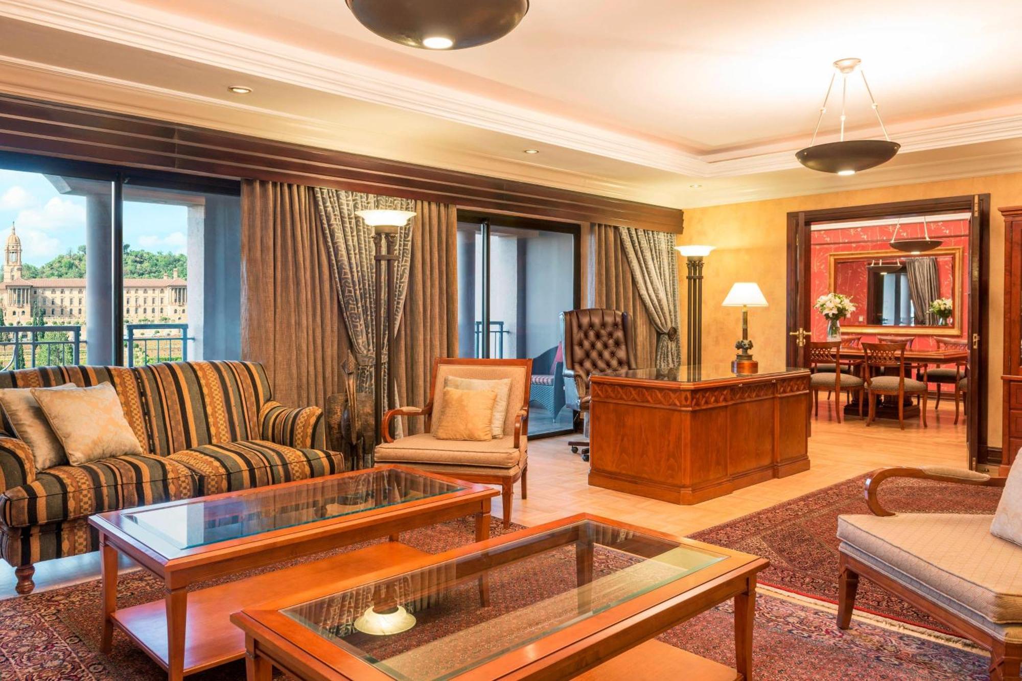 쉐라톤 프리토리아 호텔 프레토리아 외부 사진 A suite at the Hilton Athens