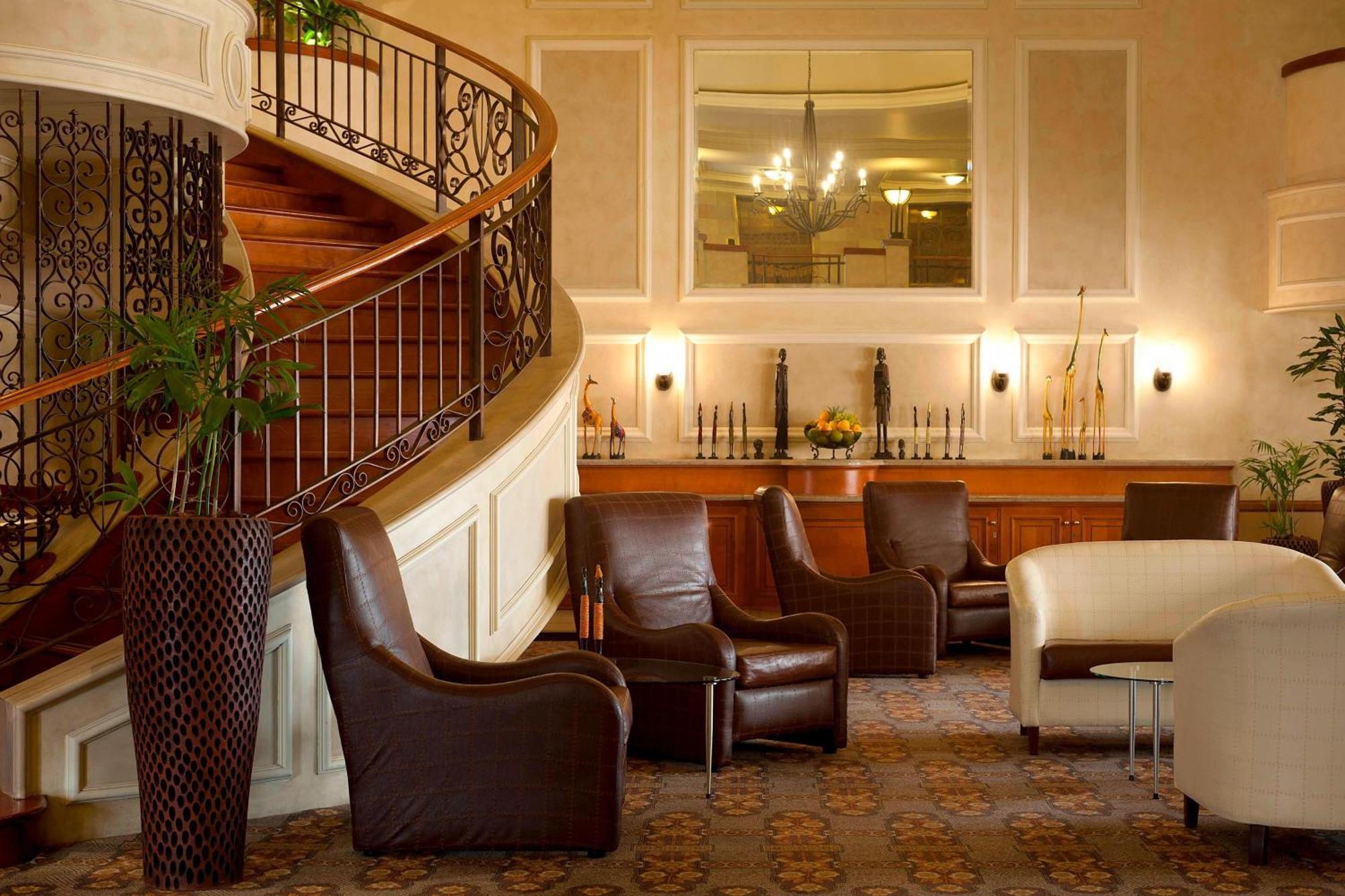 쉐라톤 프리토리아 호텔 프레토리아 외부 사진 The lobby of the Cape Grace
